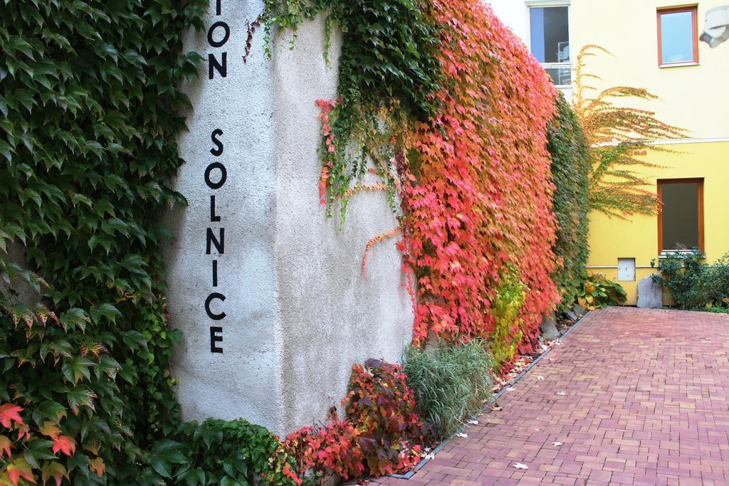 Penzion Solnice ซนอยโม ภายนอก รูปภาพ